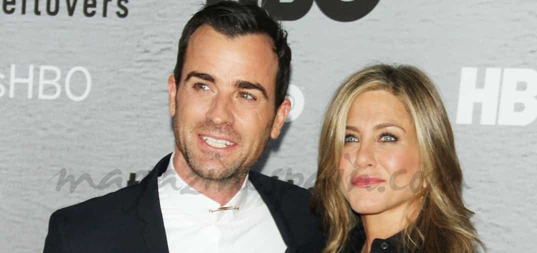 Jennifer Aniston y  Justin Theroux amor dentro y fuera de la pequeña pantalla