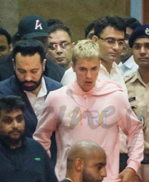 Justin Bieber, el hombre de rojo