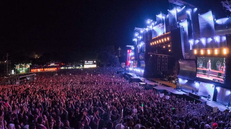 Justin Timberlake ante más de 70.000 personas