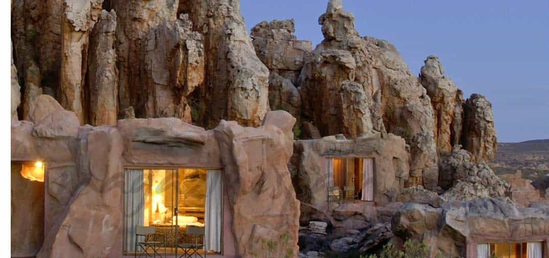 Impresionante hotel entre las cuevas de Sudáfrica