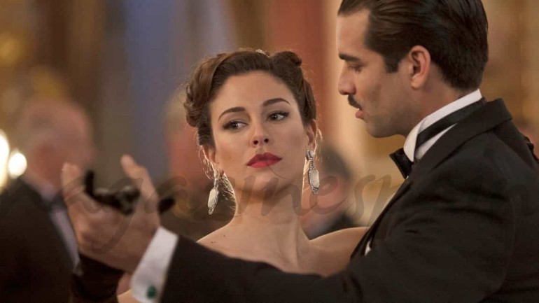 “Lo que escondían sus ojos”, capítulo 2