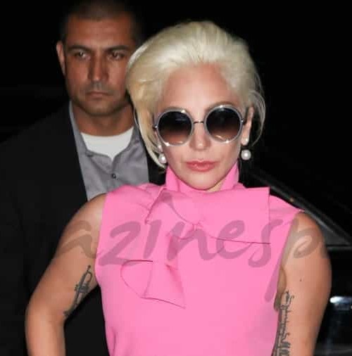 Lady Gaga de compras en Versace