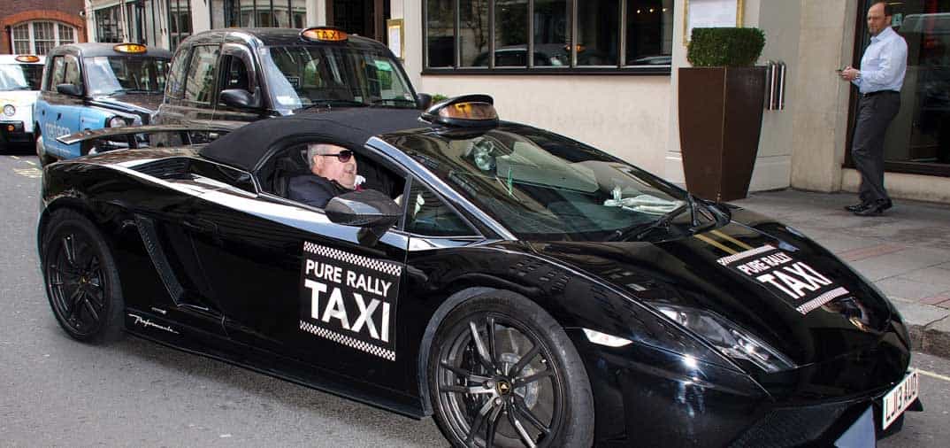 En Londres, taxi Lamborghini