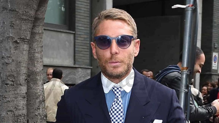 El yate camuflado Lapo Elkann