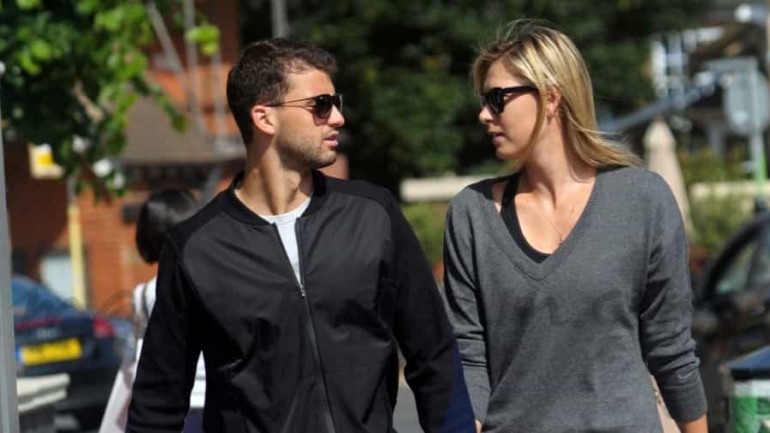 Maria Sharapova y su novio pasean su amor por Wimbledon