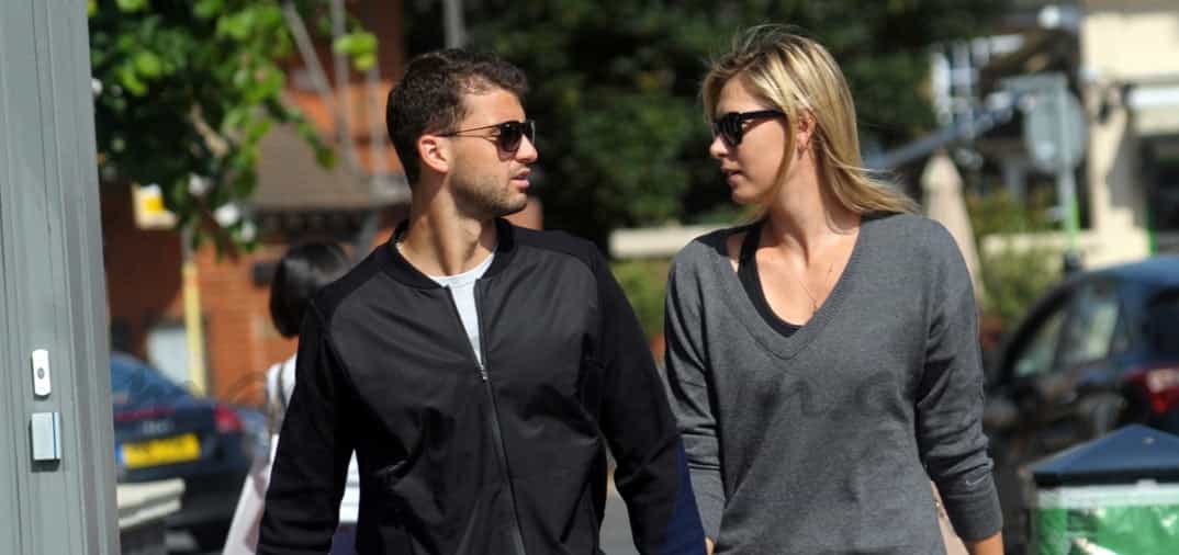 Maria Sharapova y su novio pasean su amor por Wimbledon