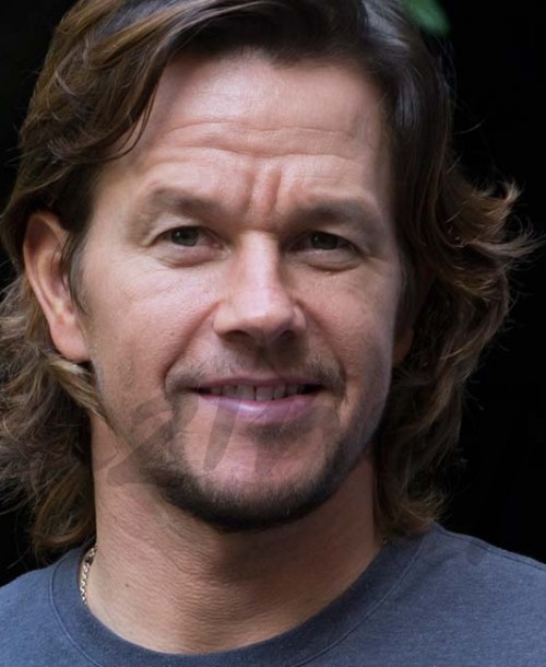 Mark Wahlberg destrona a “La Roca”