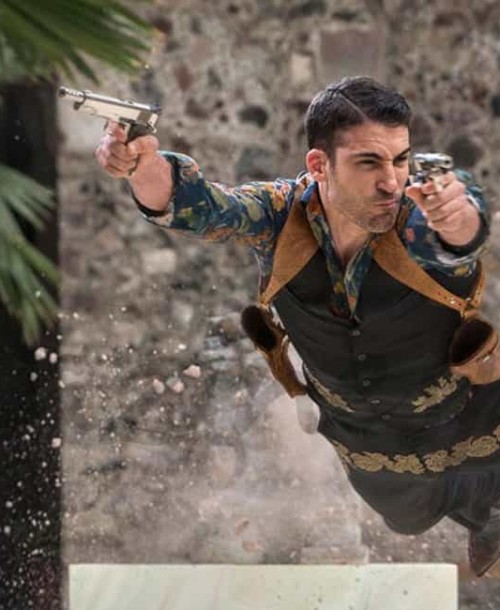 Especial Navidad «Sense8» con Miguel Ángel Silvestre