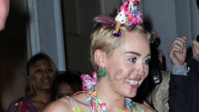 Miley Cyrus ahora diseña joyas