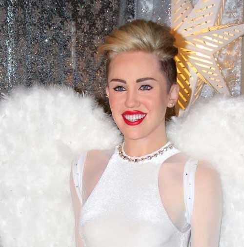 Miley Cyrus de cera  por Navidad