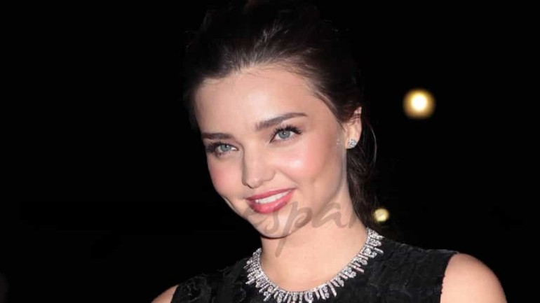 Miranda Kerr, dispuesta a explorar su bisexualidad