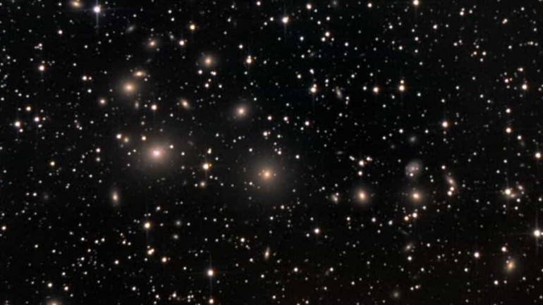 Descubierta una galaxia «congelada» en el tiempo