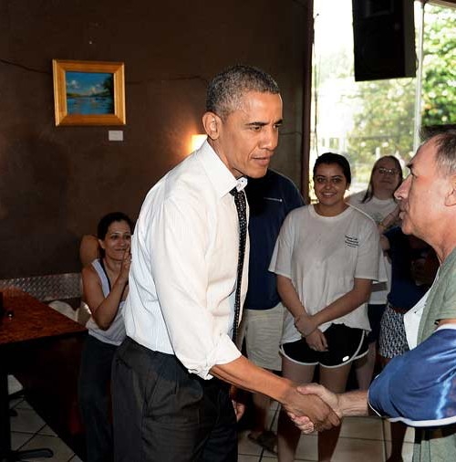 Barack Obama “de bares”