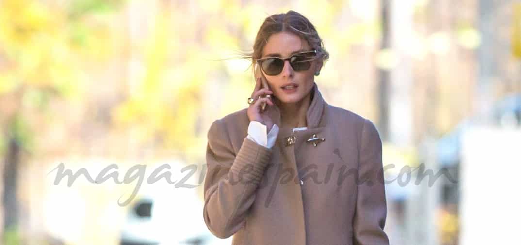 Olivia Palermo, todo un estilo paseando a su perro…