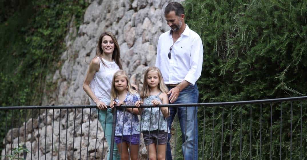 Los príncipes de Asturias con sus hijas en Mallorca