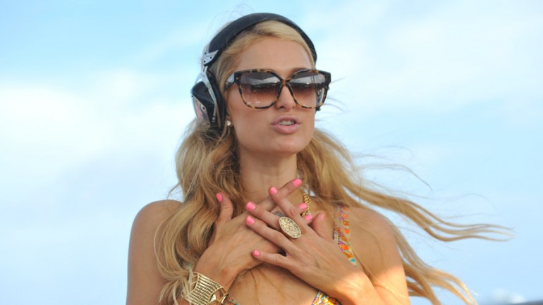Paris Hilton DJ