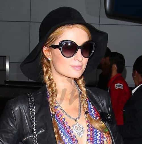 El estilo de Paris Hilton en el aeropuerto