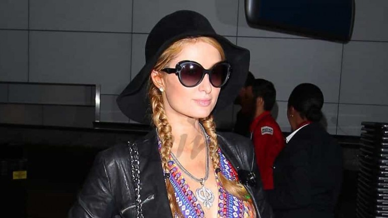 El estilo de Paris Hilton en el aeropuerto