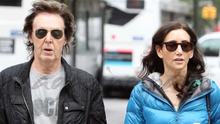 Paul McCartney y su esposa Nancy Shevell, en forma