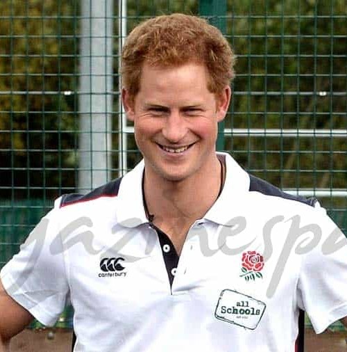 El Príncipe Harry juega al rugby