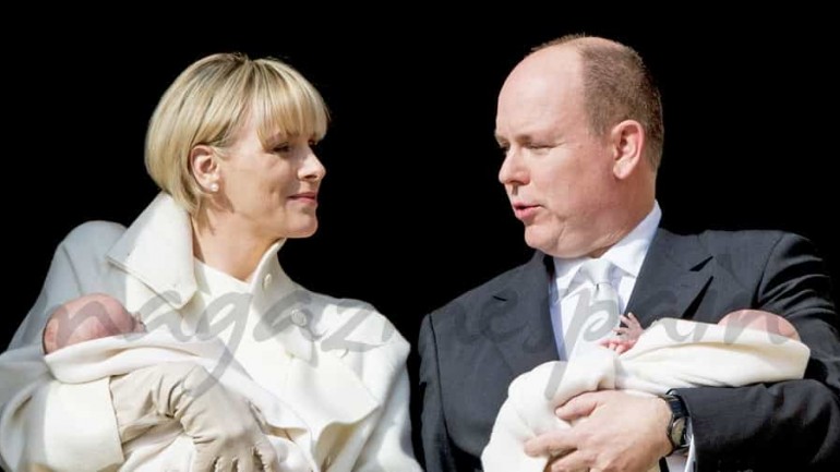 Alberto y Charlene de Mónaco presentan a sus mellizos