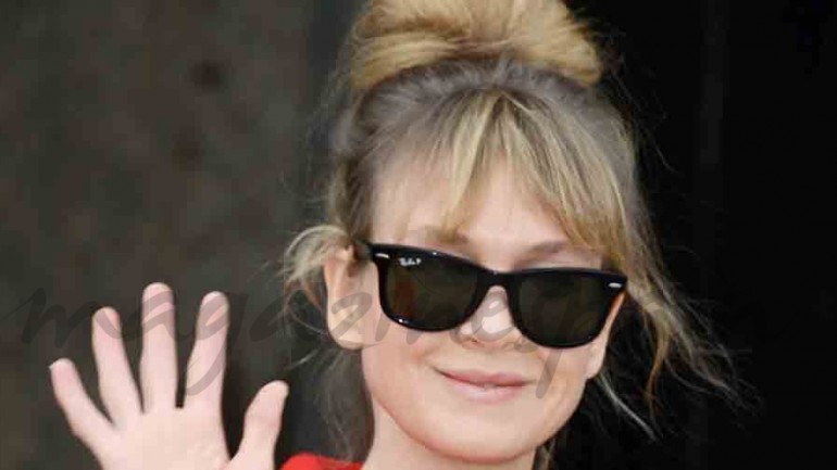En París, Renée Zellweger muestra su nueva imágen