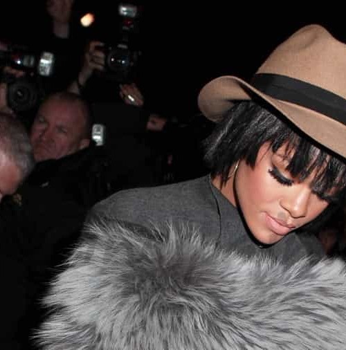 Rihanna sigue las tendencias de la moda de París