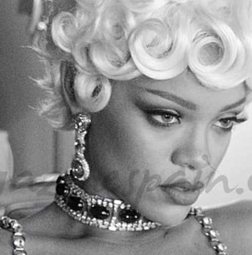 Rihanna no deja nada a la imaginación en su nuevo vídeo