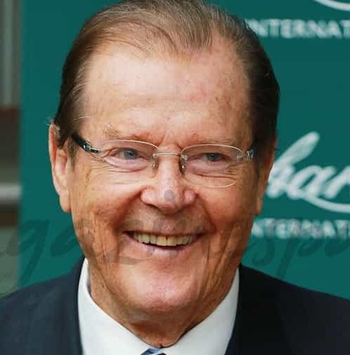 A los 86 años, Roger Moore presenta su biografía