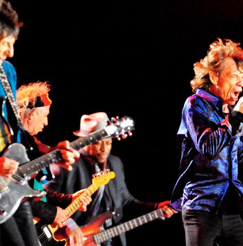 Mick Jagger recuperado, vuelve a su gira