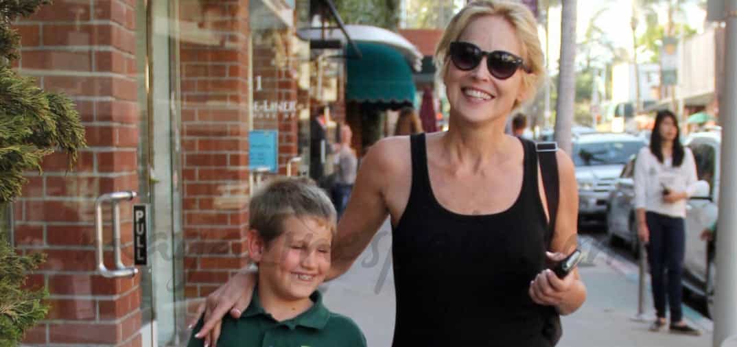 Sharon Stone feliz mamá