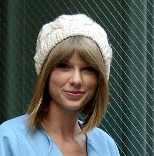 Taylor Swift se apunta a la moda del maxi abrigo