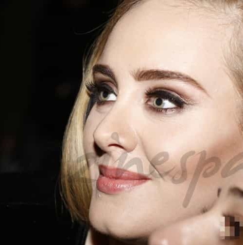 Adele, homenajea en Londres a las victimas del atentado