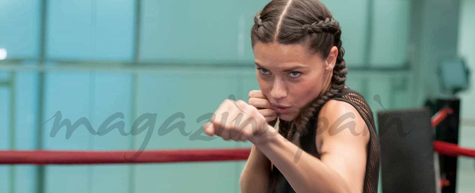 Adriana Lima… Entrena como un «ángel» para conseguir un cuerpo diez