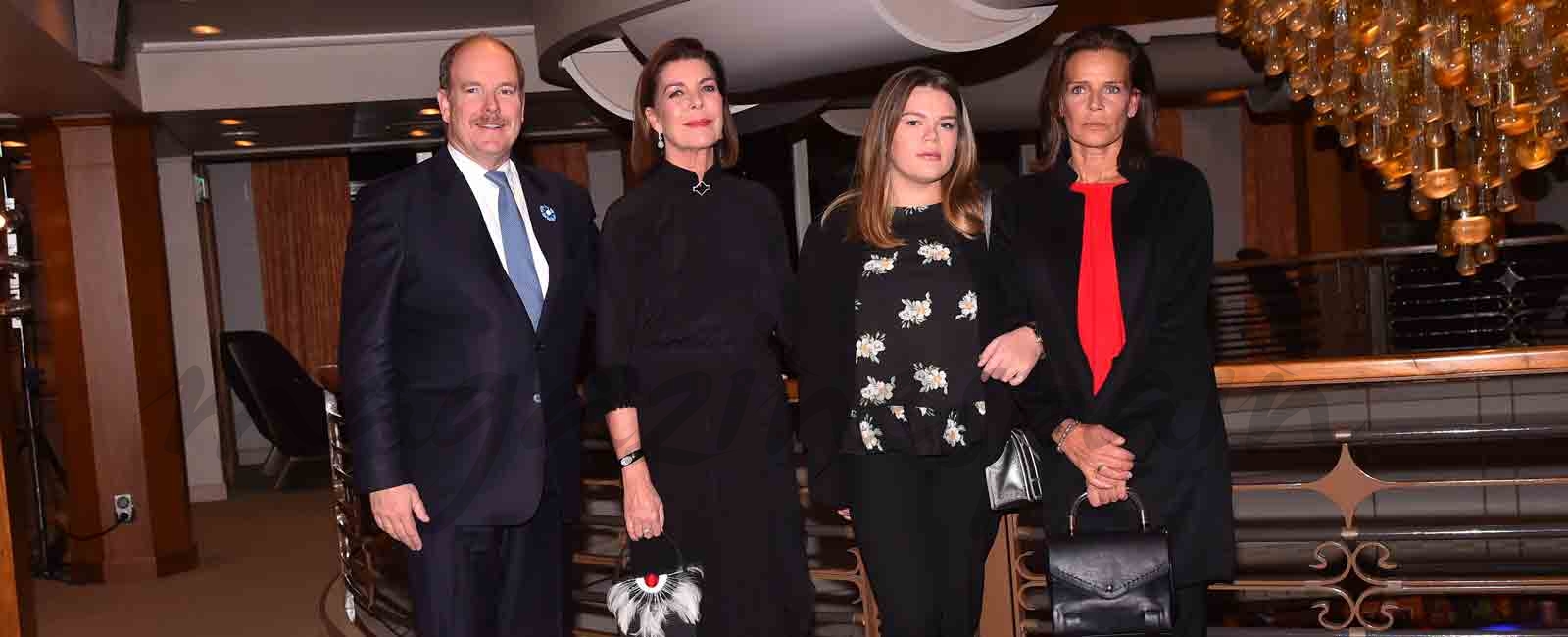 alberto-carolina-estefania-de-monaco-y-camille-gottlieb homenaje a grace kelly