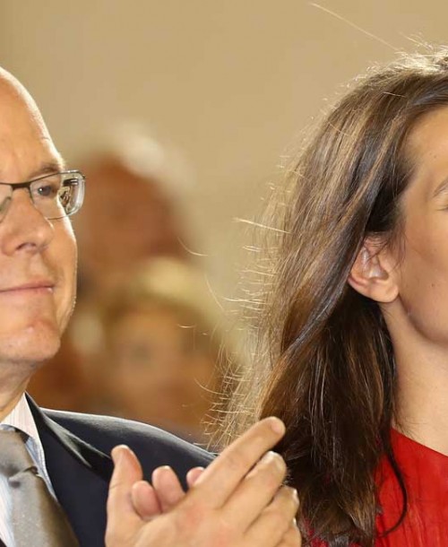 El príncipe Alberto y Carlota Casiraghi, presiden el “Gran Prix de Montecarlo”