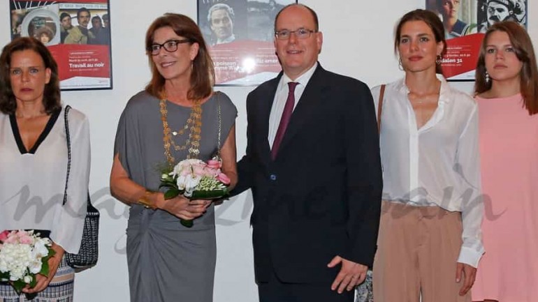 La familia monaguesca en el estreno de la película honorífica a Rainiero III