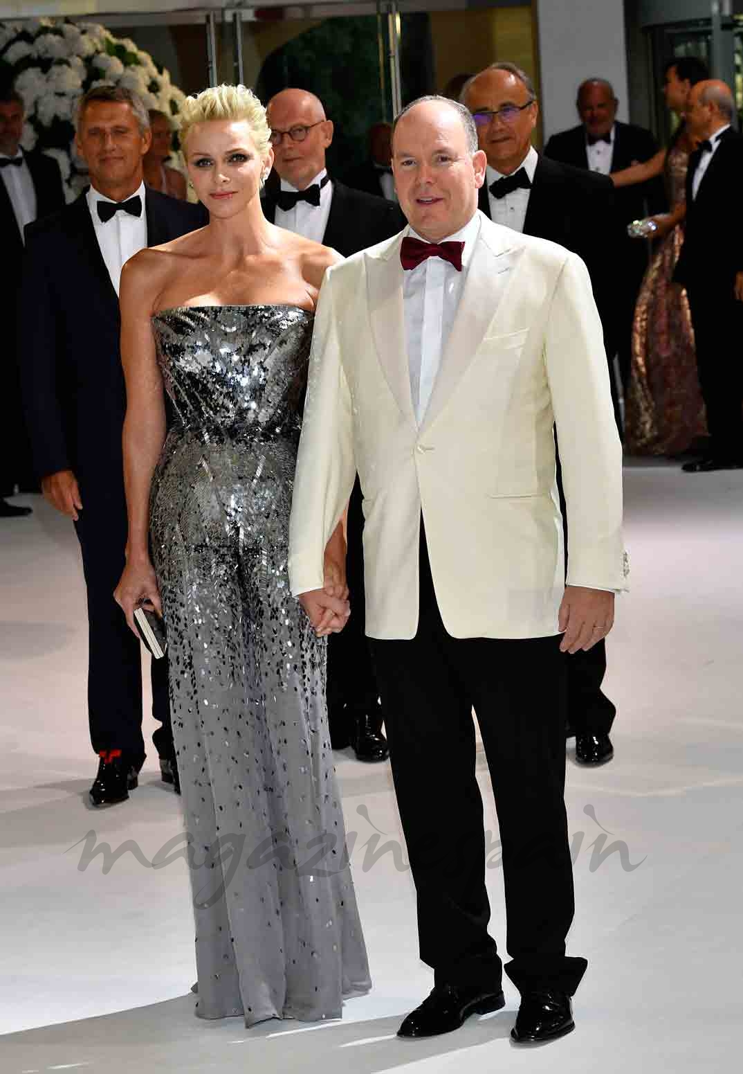 alberto y charlene de monaco en la gala de la cruz roja