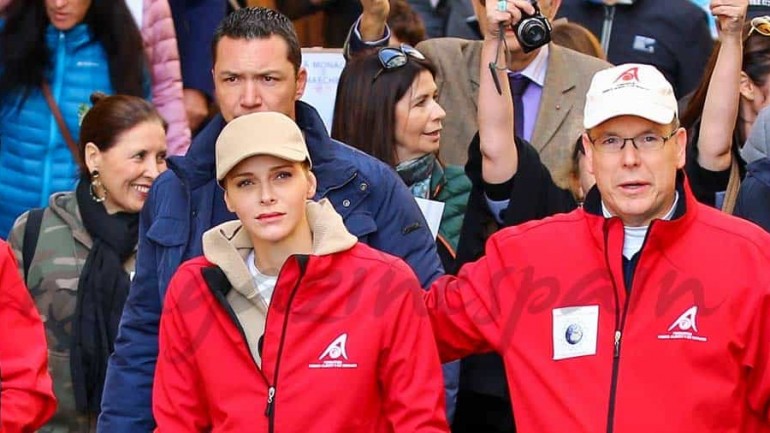 Los Príncipes de Mónaco con sus hijos