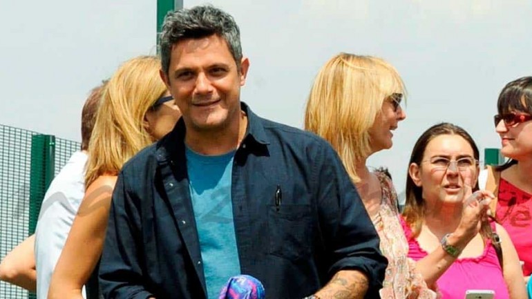 Alejandro Sanz solidario con los niños