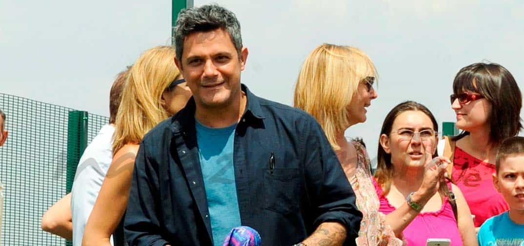 Alejandro Sanz solidario con los niños