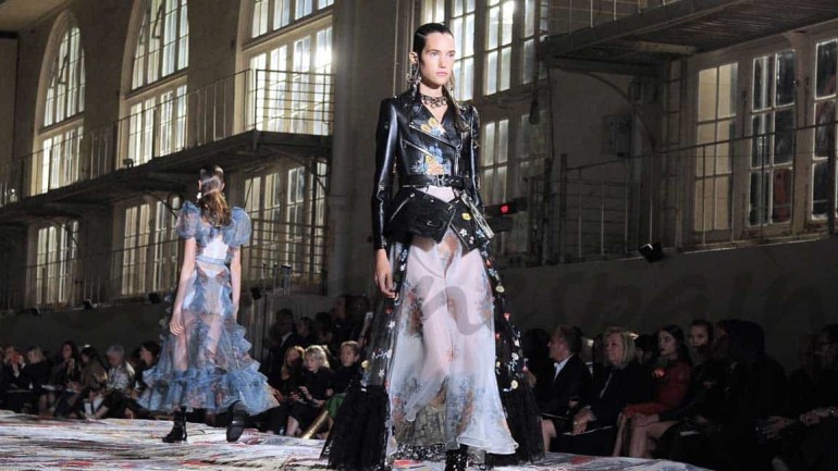París Fashion Week: Alexander McQueen Primavera-Verano 2017