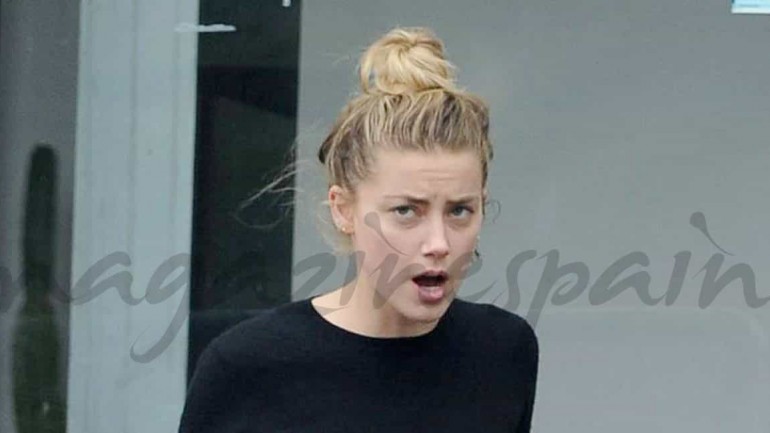 Amber Heard vuelve a su vida de soltera