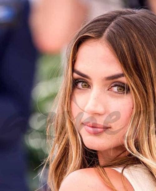 Ana de Armas contagia su simpatía en el Festival de cine de Cannes