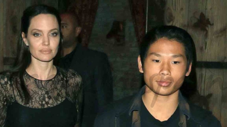 Angelina Jolie se refugia en su hijo Pax