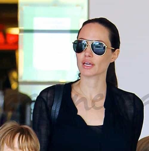 Angelina Jolie de compras, por el cumpleaños de sus gemelos