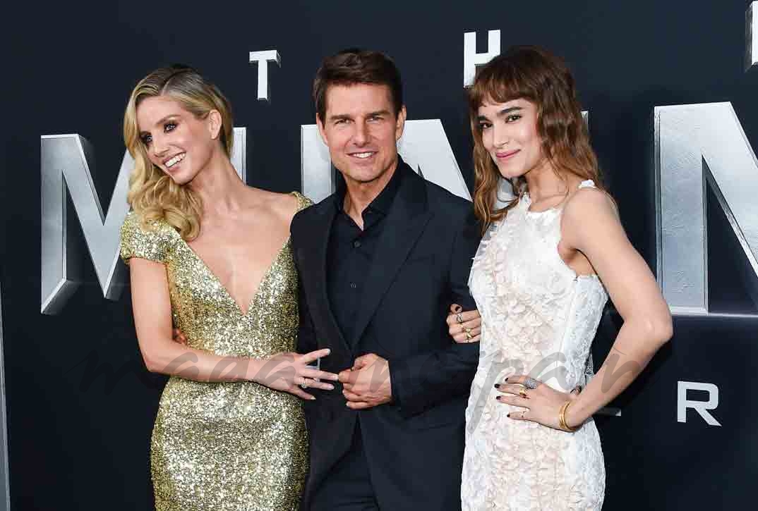 annabelle wallis tom cruise y sofia boutella en el estreno de la momia