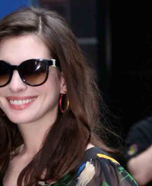 Anne Hathaway se apunta a la moda “low cost”