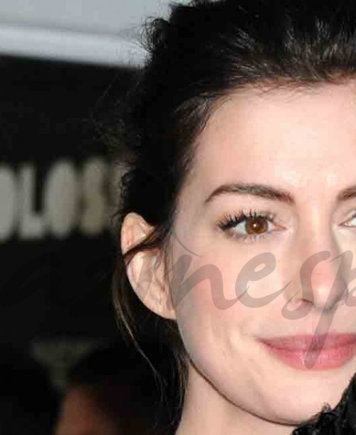 Anne Hathaway y su vestido imposible