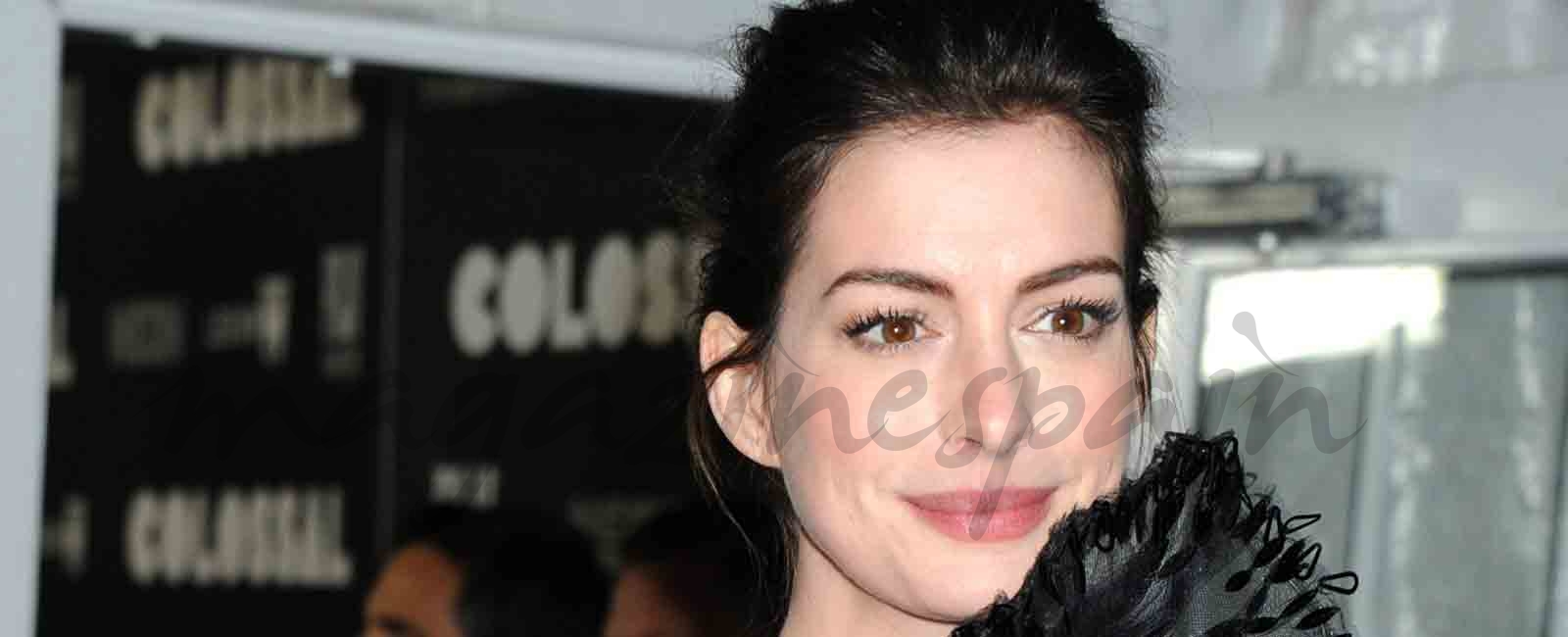 Anne Hathaway y su vestido imposible